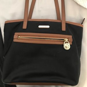 Michael Kors Bags - Michael Kors shoulder bag Michael Kors Bags - Michael Kors shoulder bag